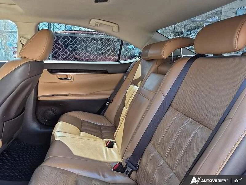 2017 Lexus ES 6th Gen - Image 10 of 12