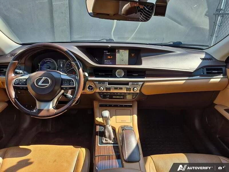 2017 Lexus ES 6th Gen - Image 6 of 12