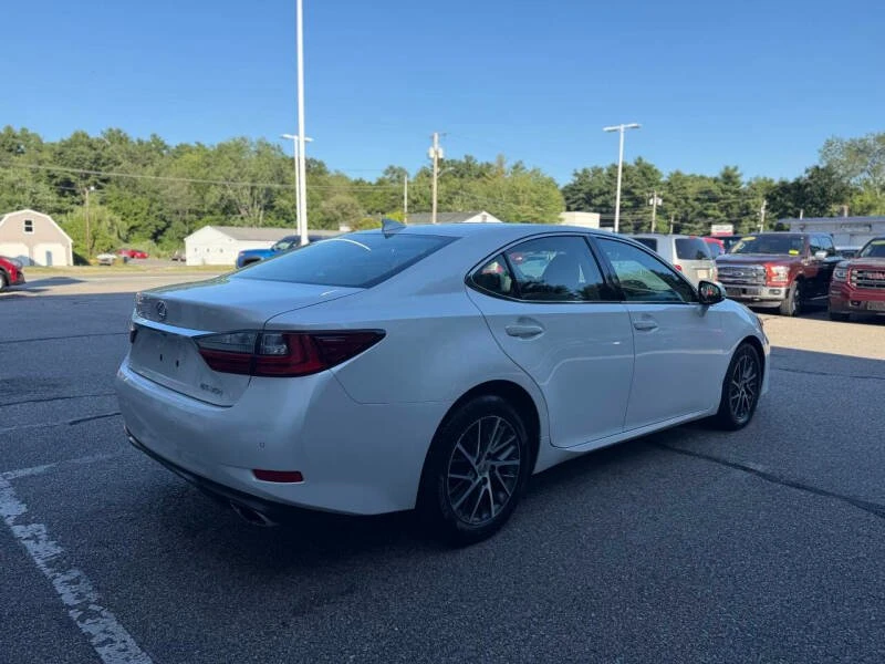 2017 Lexus ES 6th Gen - Image 6 of 18