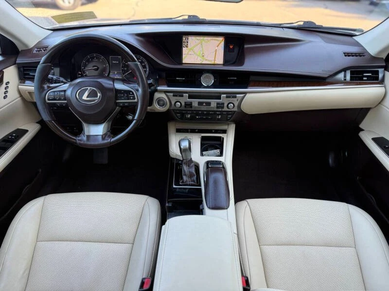 2017 Lexus ES 6th Gen - Image 18 of 18