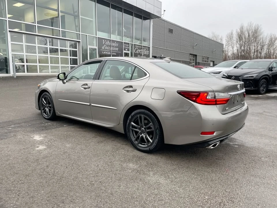 2017 Lexus ES 6th Gen - Image 10 of 18