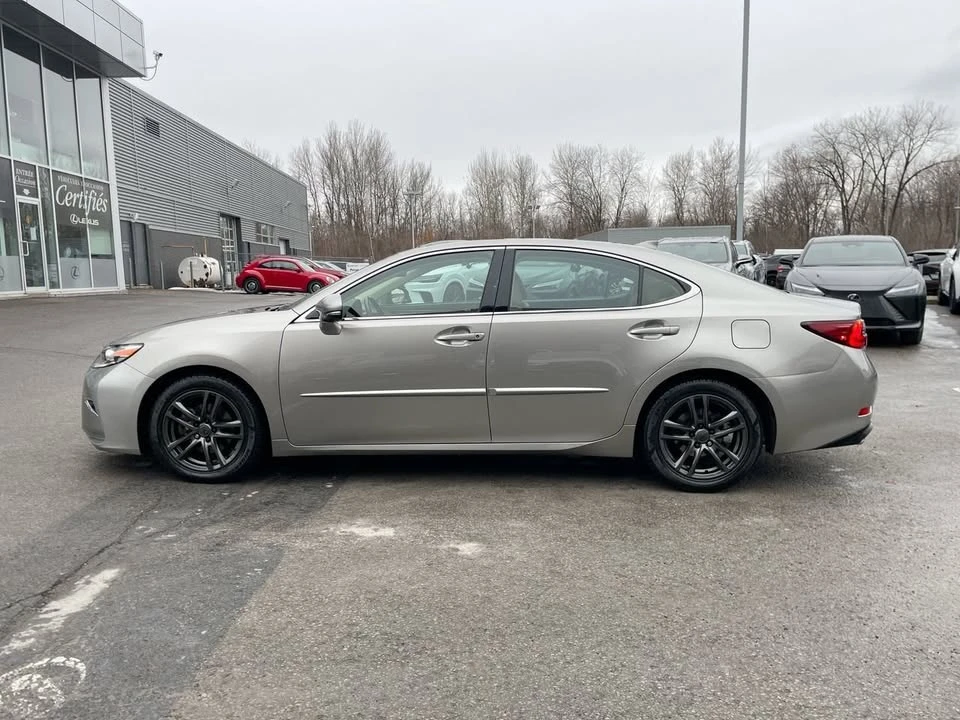 2017 Lexus ES 6th Gen - Image 8 of 18