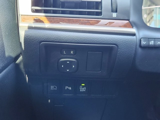 2017 Lexus ES 6th Gen - Image 20 of 20