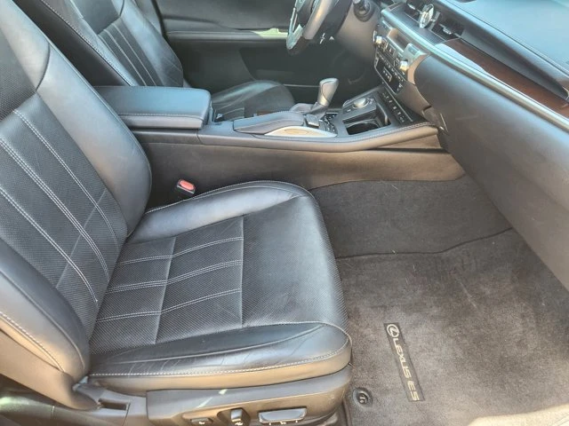2017 Lexus ES 6th Gen - Image 13 of 20