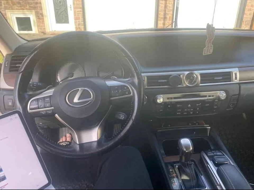 2017 Lexus GS 4th Gen - Image 6 of 10