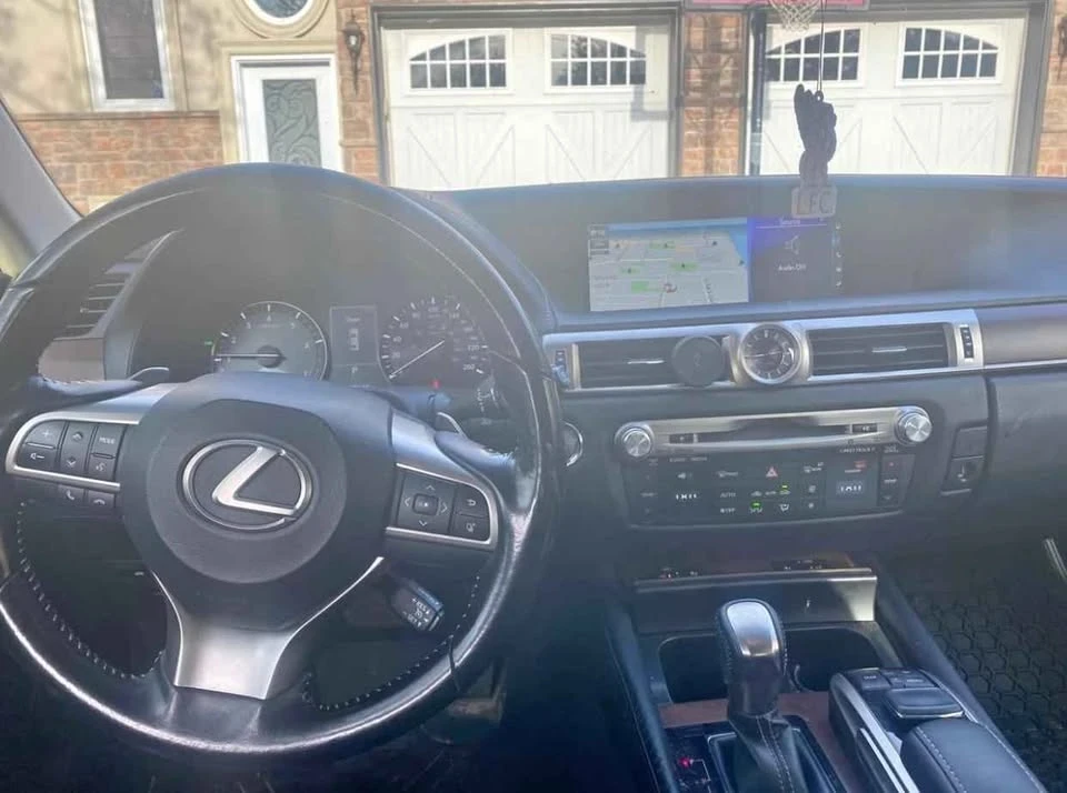 2017 Lexus GS 4th Gen - Image 7 of 10