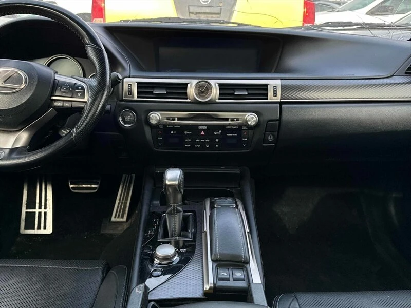 2017 Lexus GS 4th Gen - Image 12 of 17