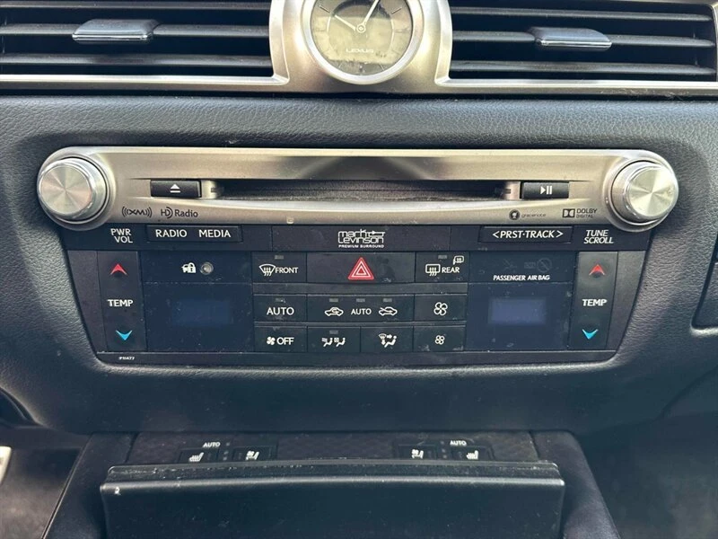 2017 Lexus GS 4th Gen - Image 13 of 17