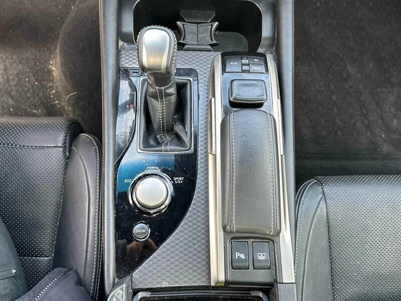 2017 Lexus GS 4th Gen - Image 13 of 15