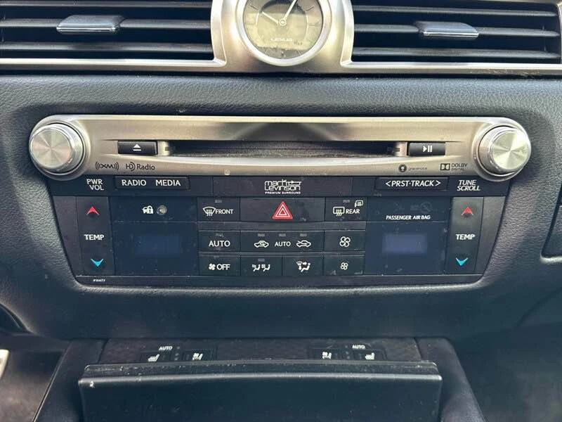 2017 Lexus GS 4th Gen - Image 12 of 15