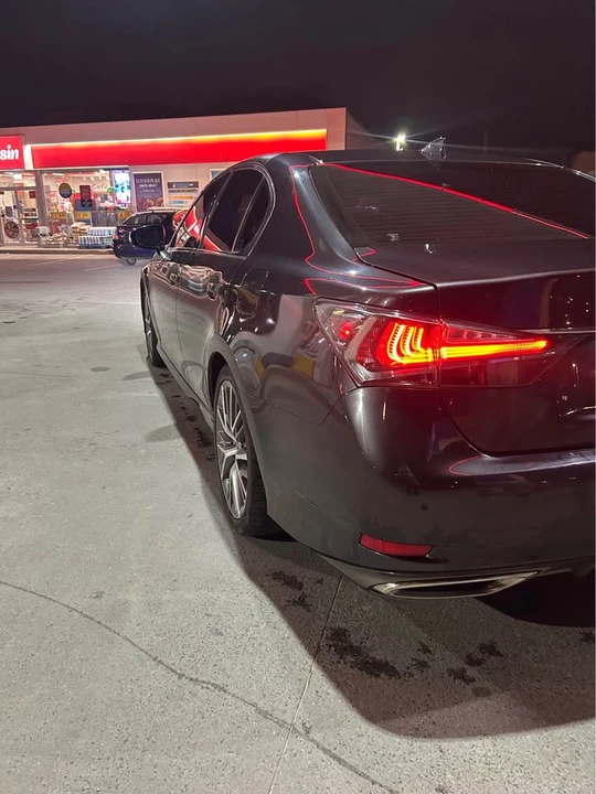 2017 Lexus GS 4th Gen - Image 4 of 9