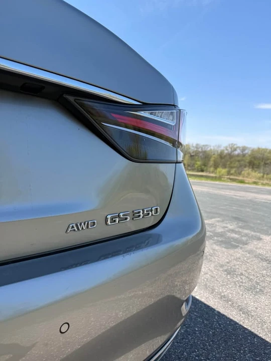2017 Lexus GS 4th Gen - Image 20 of 20