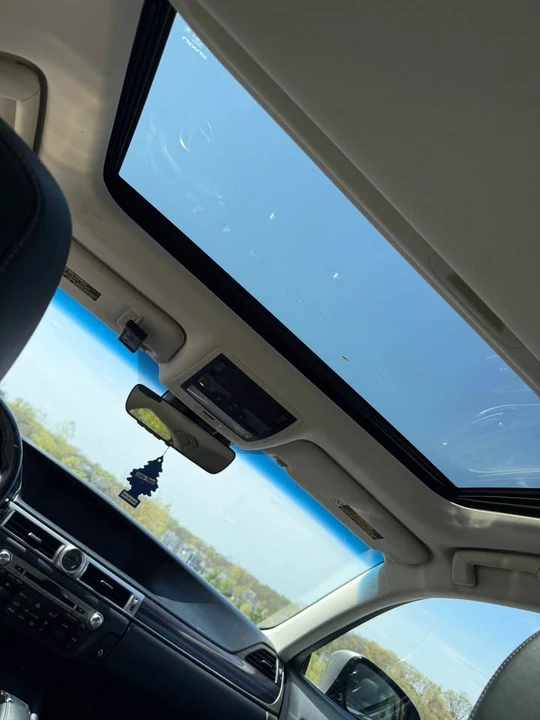 2017 Lexus GS 4th Gen - Image 19 of 20