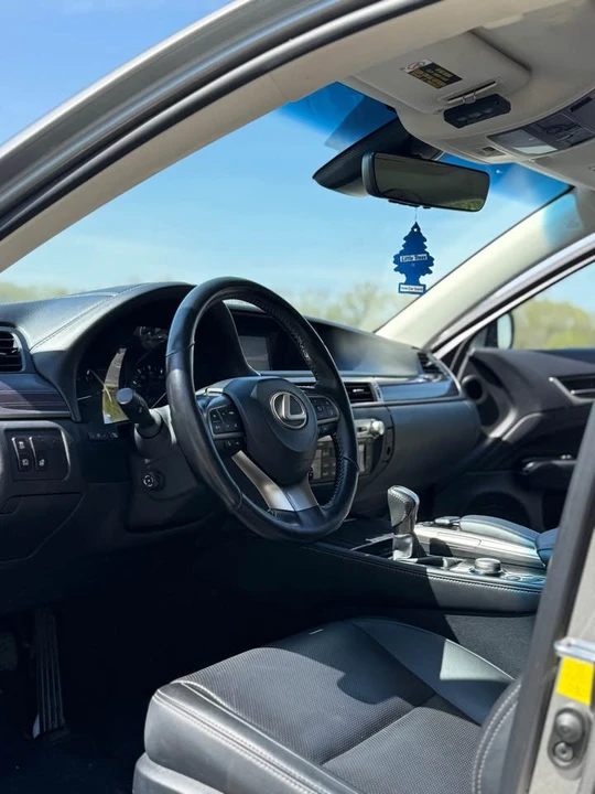2017 Lexus GS 4th Gen - Image 7 of 20