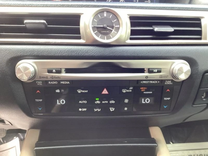 2017 Lexus GS 4th Gen - Image 15 of 17