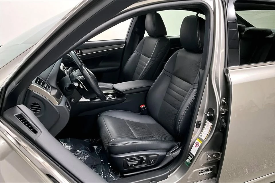 2017 Lexus GS 4th Gen - Image 8 of 19
