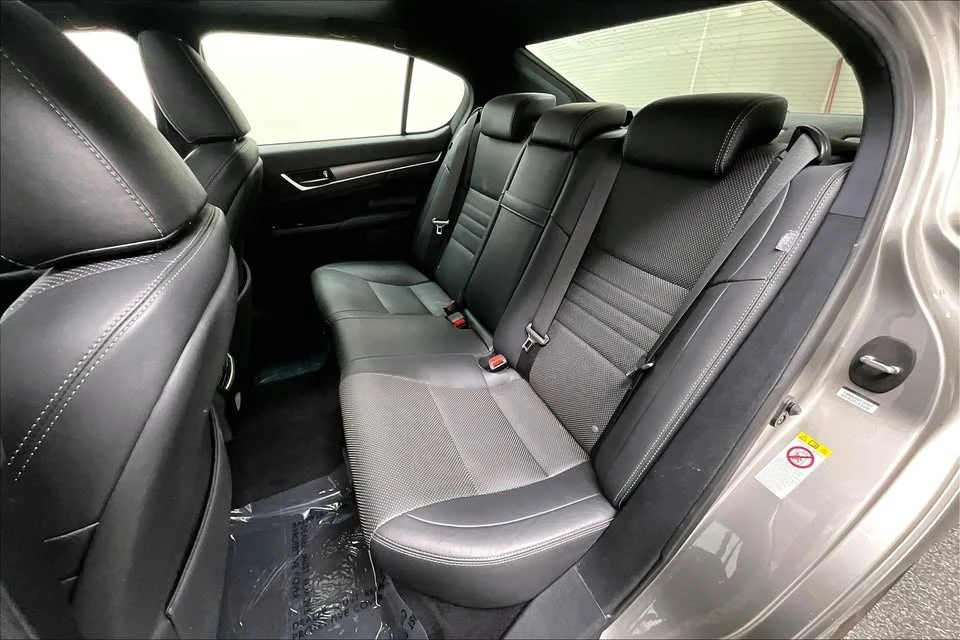 2017 Lexus GS 4th Gen - Image 14 of 19