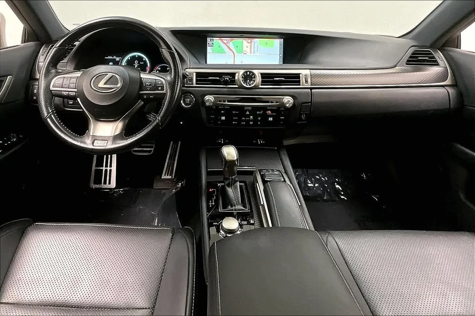 2017 Lexus GS 4th Gen - Image 10 of 19