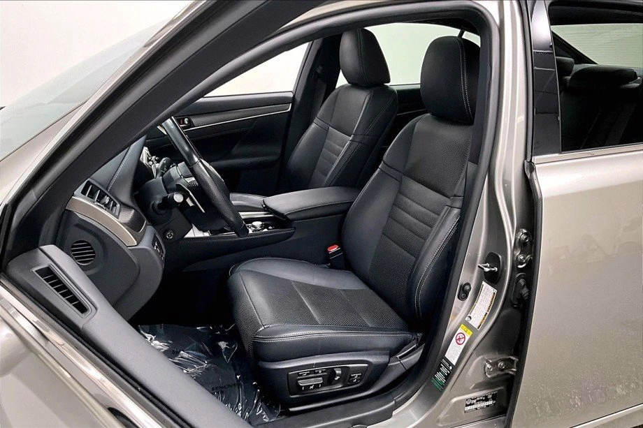 2017 Lexus GS 4th Gen - Image 5 of 7