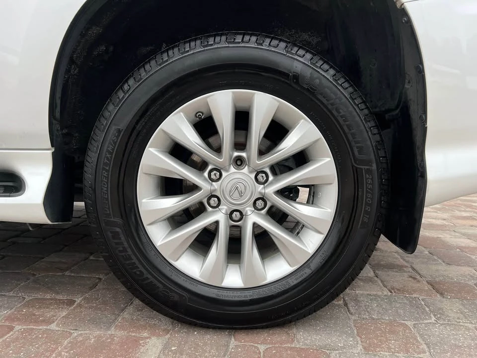 2017 Lexus GX 2nd Gen - Image 9 of 20