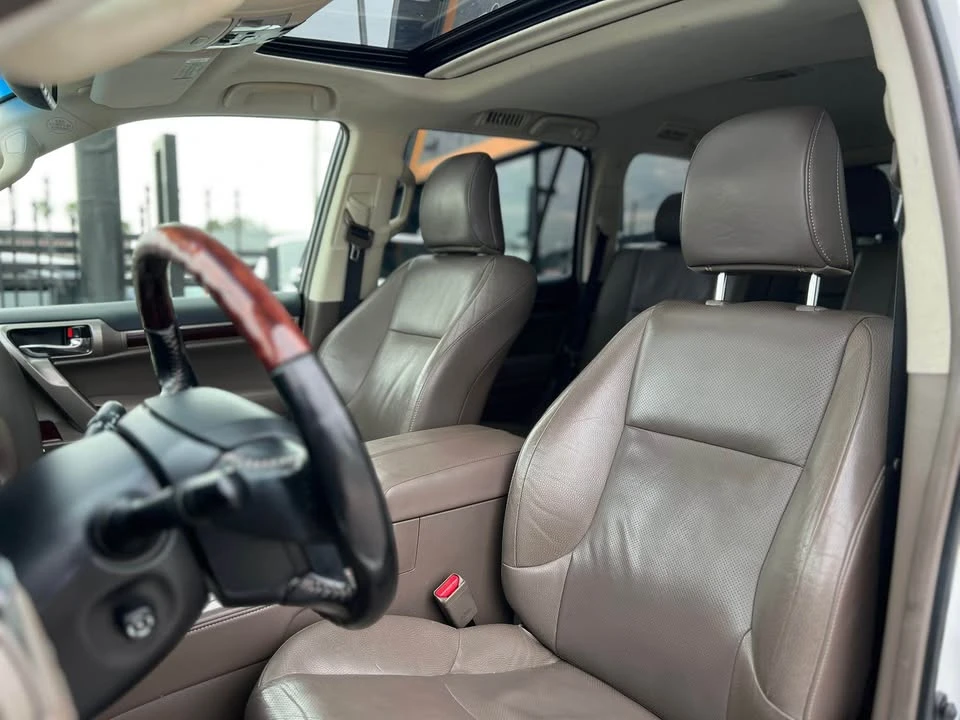 2017 Lexus GX 2nd Gen - Image 11 of 20
