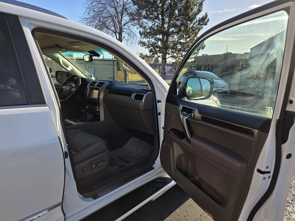 2017 Lexus GX 2nd Gen - Image 11 of 18