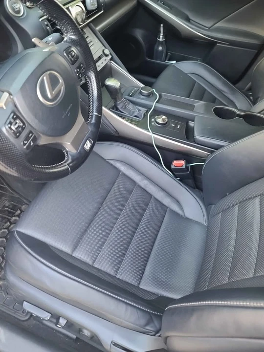 2017 Lexus IS 3rd Gen - Image 5 of 8