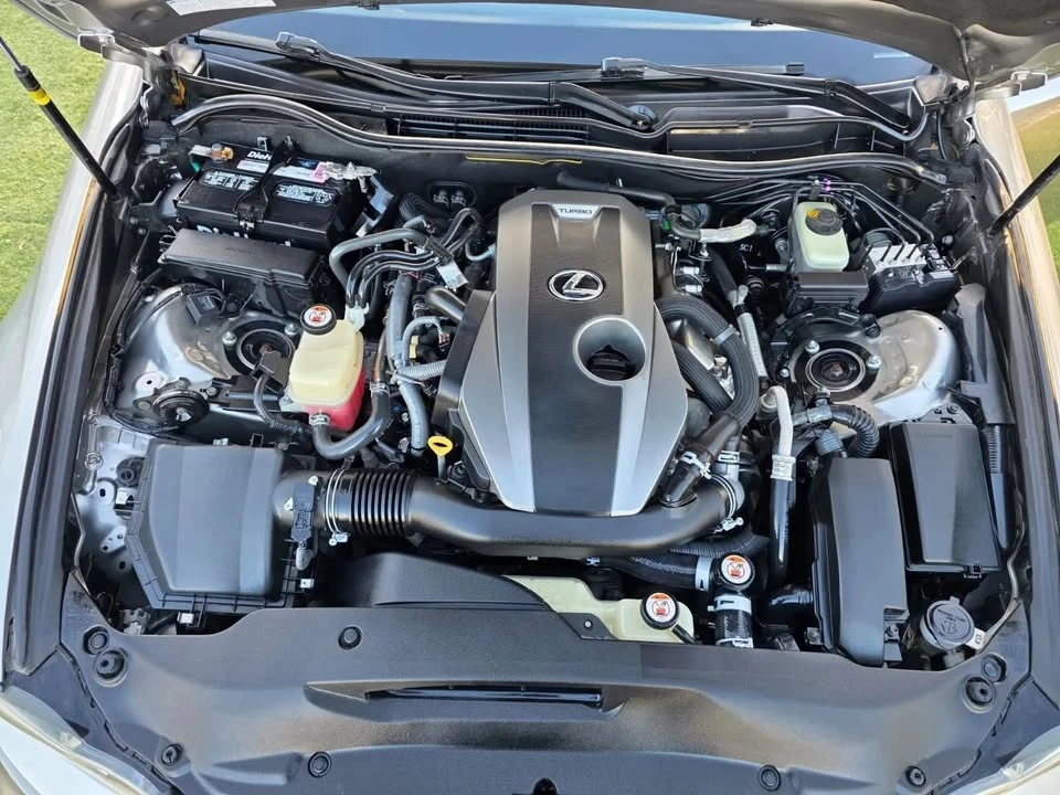 2017 Lexus IS 3rd Gen - Image 19 of 20