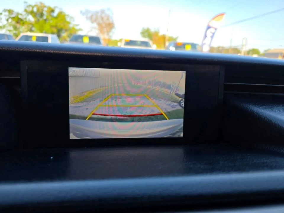 2017 Lexus IS 3rd Gen - Image 18 of 20