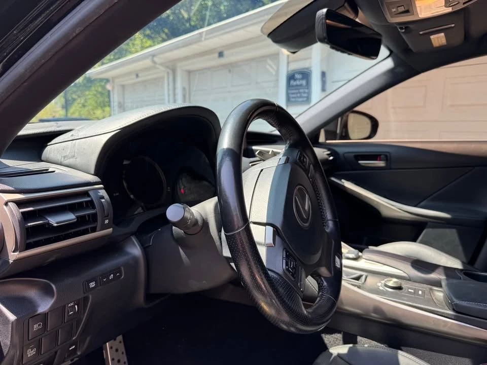 2017 Lexus IS 3rd Gen - Image 6 of 10
