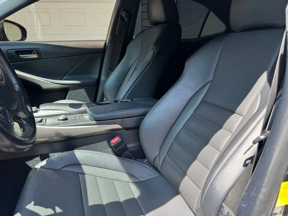 2017 Lexus IS 3rd Gen - Image 8 of 10