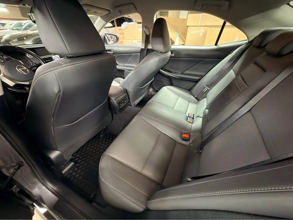 2017 Lexus IS 3rd Gen - Image 17 of 18