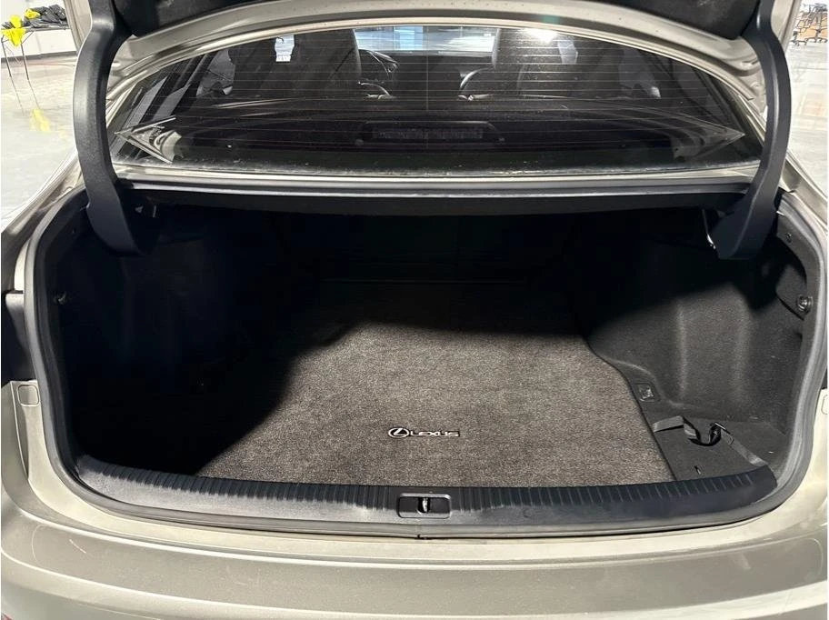 2017 Lexus IS 3rd Gen - Image 12 of 19