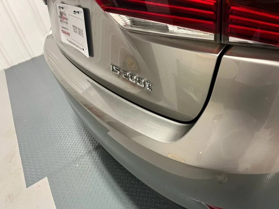 2017 Lexus IS 3rd Gen - Image 9 of 19