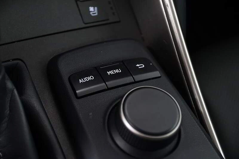 2017 Lexus IS 3rd Gen - Image 15 of 17