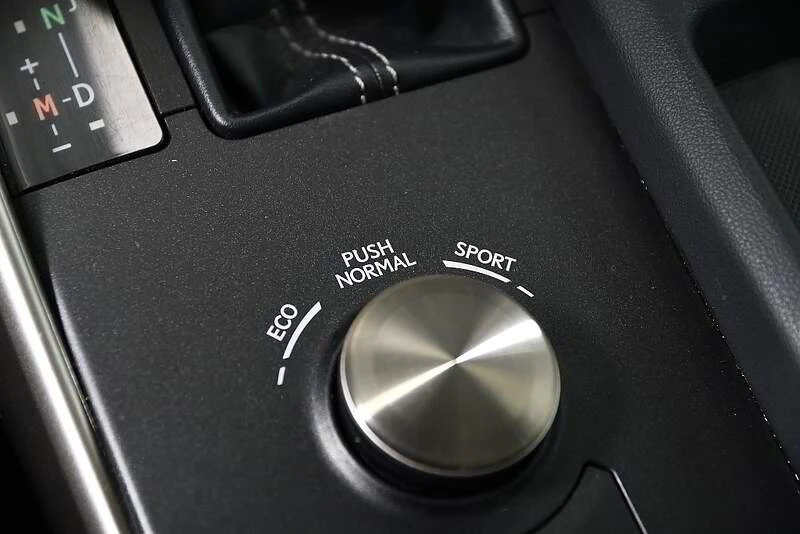 2017 Lexus IS 3rd Gen - Image 14 of 17
