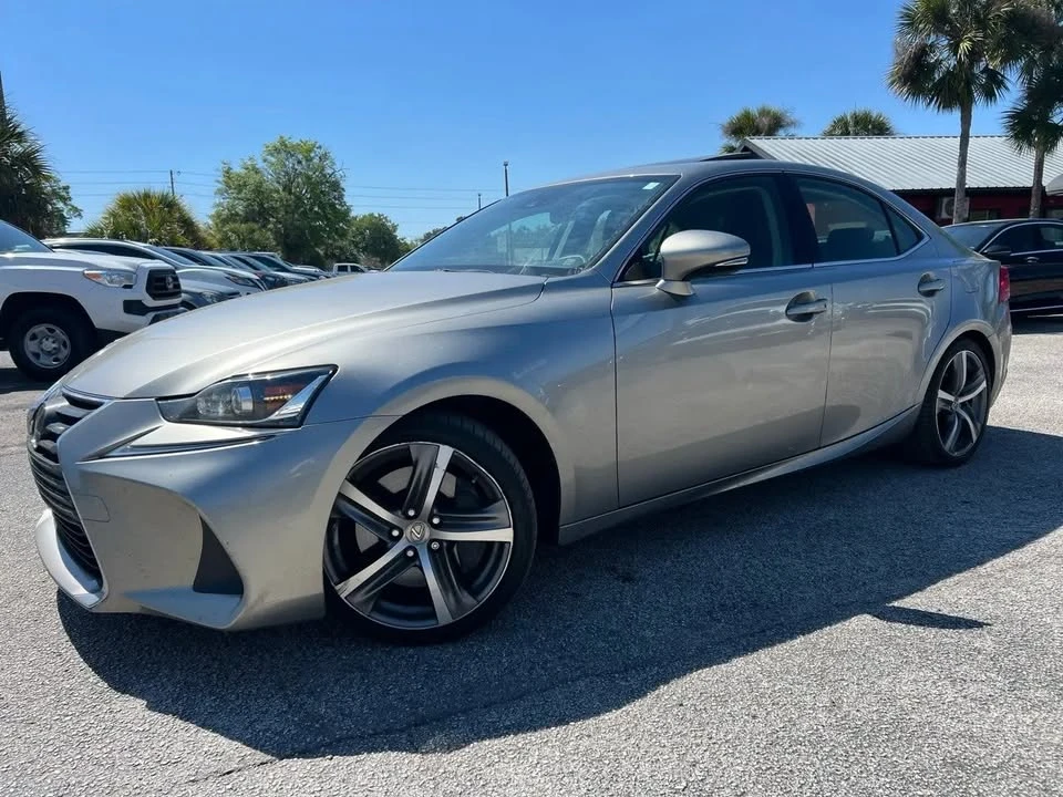 2017 Lexus IS 3rd Gen - Image 5 of 12