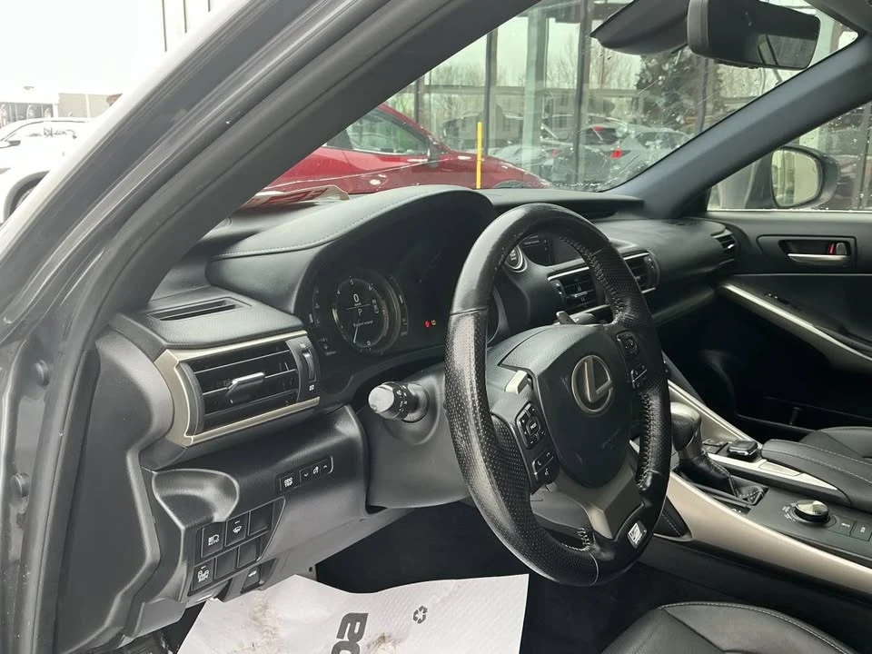 2017 Lexus IS 3rd Gen - Image 18 of 20
