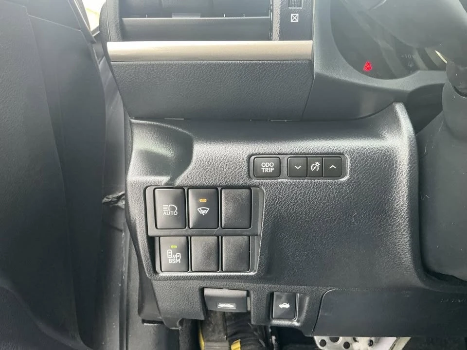 2017 Lexus IS 3rd Gen - Image 19 of 20