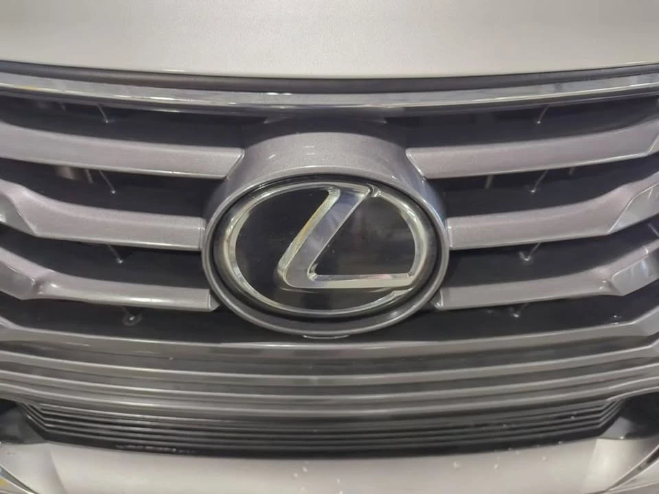 2017 Lexus IS 3rd Gen - Image 9 of 18
