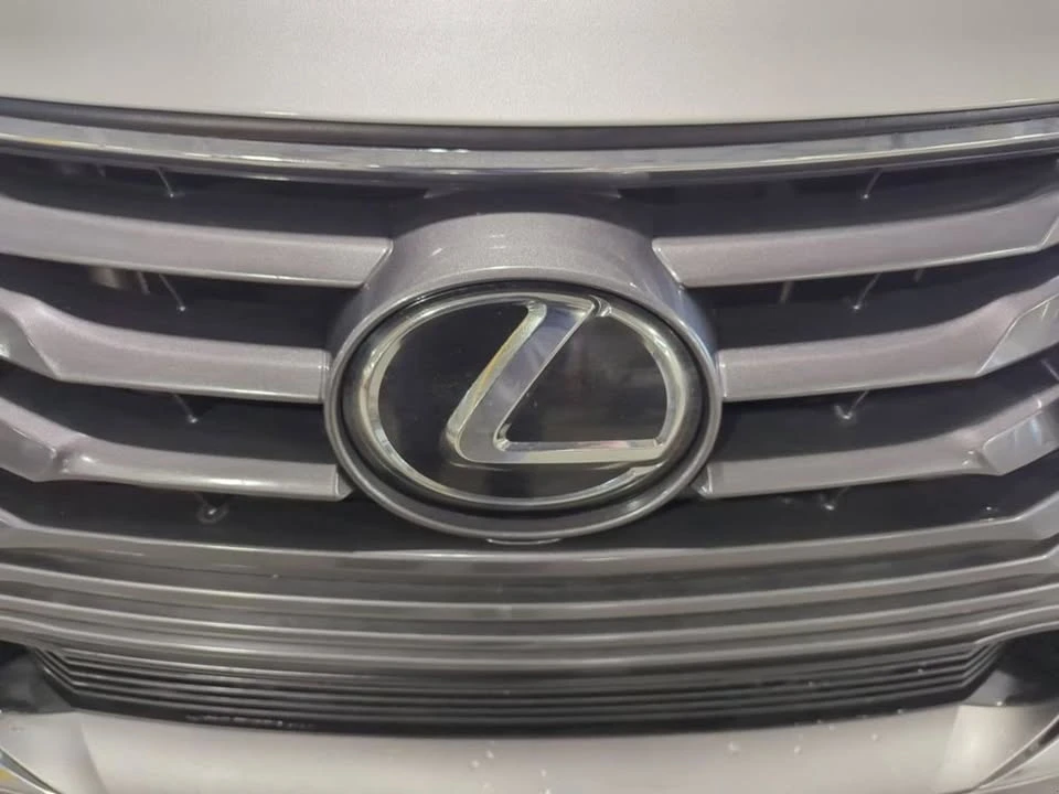 2017 Lexus IS 3rd Gen - Image 9 of 20