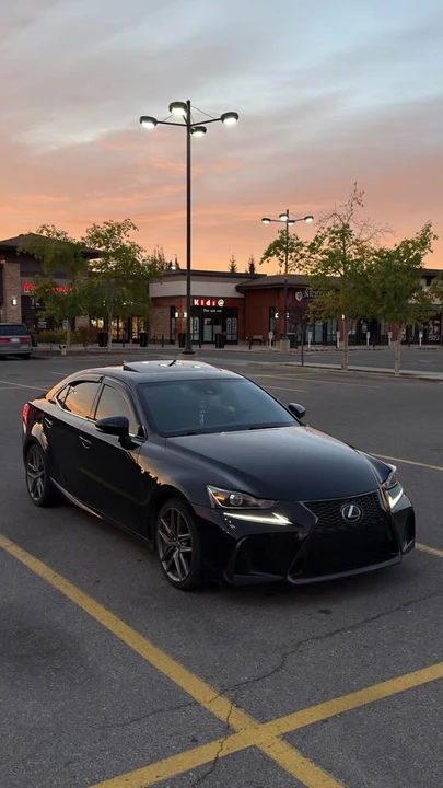 2017 Lexus IS 3rd Gen - Image 4 of 4
