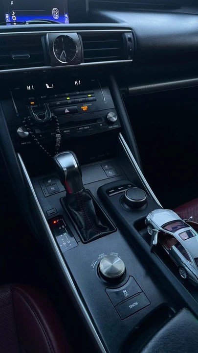 2017 Lexus IS 3rd Gen - Image 14 of 17