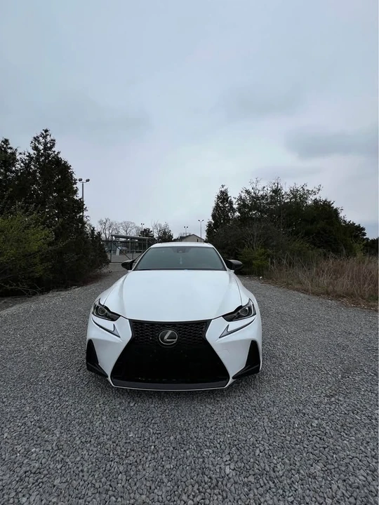 2017 Lexus IS 3rd Gen - Image 3 of 12