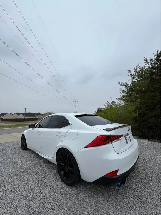 2017 Lexus IS 3rd Gen - Image 5 of 12