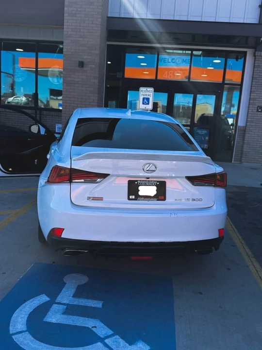 2017 Lexus IS 3rd Gen - Image 4 of 13