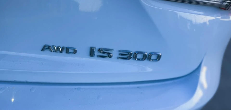 2017 Lexus IS 3rd Gen - Image 5 of 13