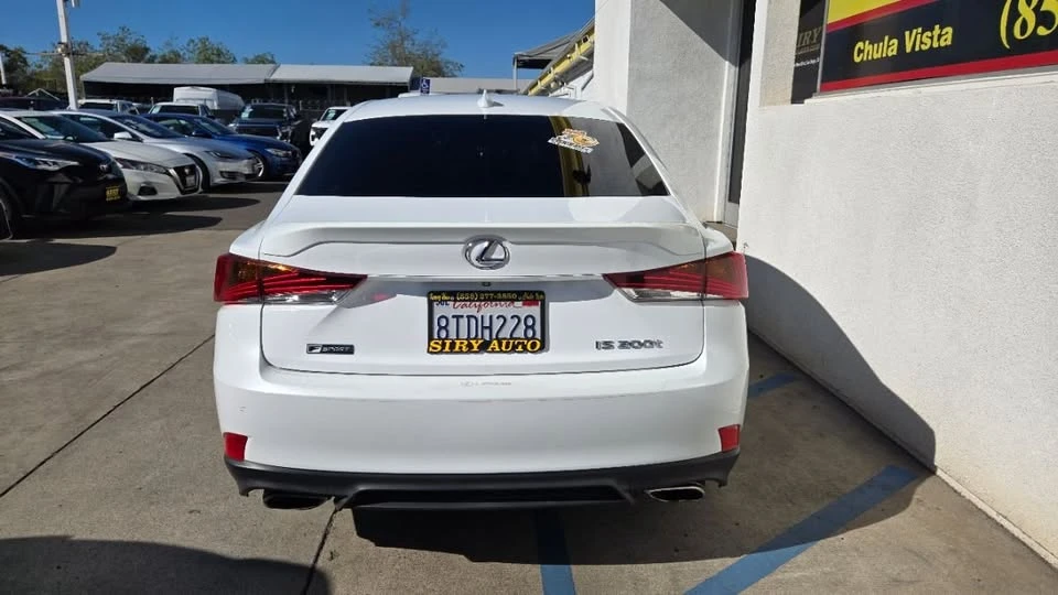 2017 Lexus IS 3rd Gen - Image 4 of 6