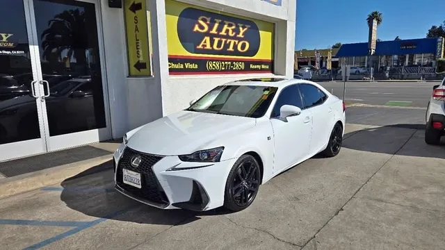 2017 Lexus IS Turbo RWD