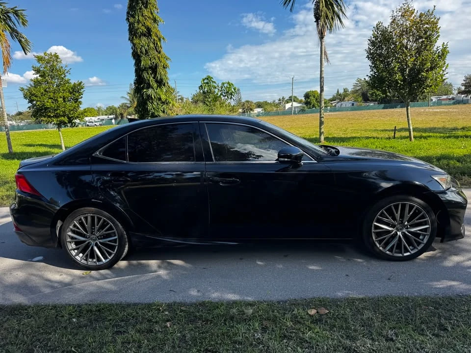 2017 Lexus IS 3rd Gen - Image 4 of 16